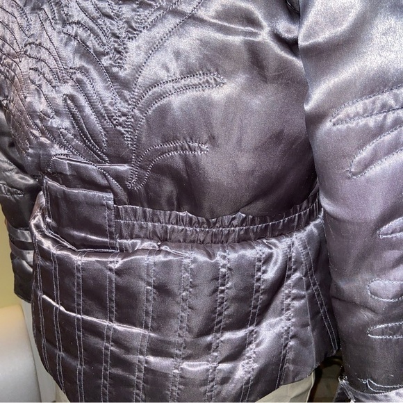 Brandon Thomas puffer jacket with removable sleeves is perfect for the you. - Picture 6 of 12